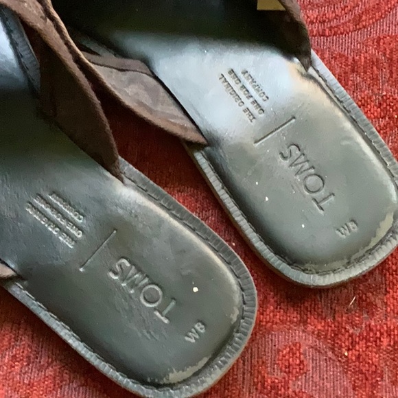 Toms leather canvas slip on sandal dark brown size 8W - Picture 4 of 5